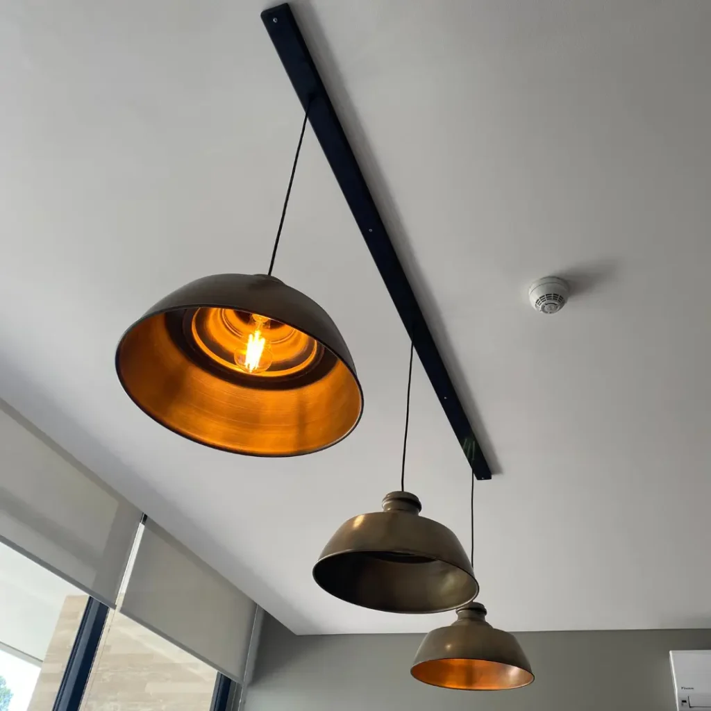 Instalación de Lampara De Techo Vintage Decoración Retro Negro en providencia